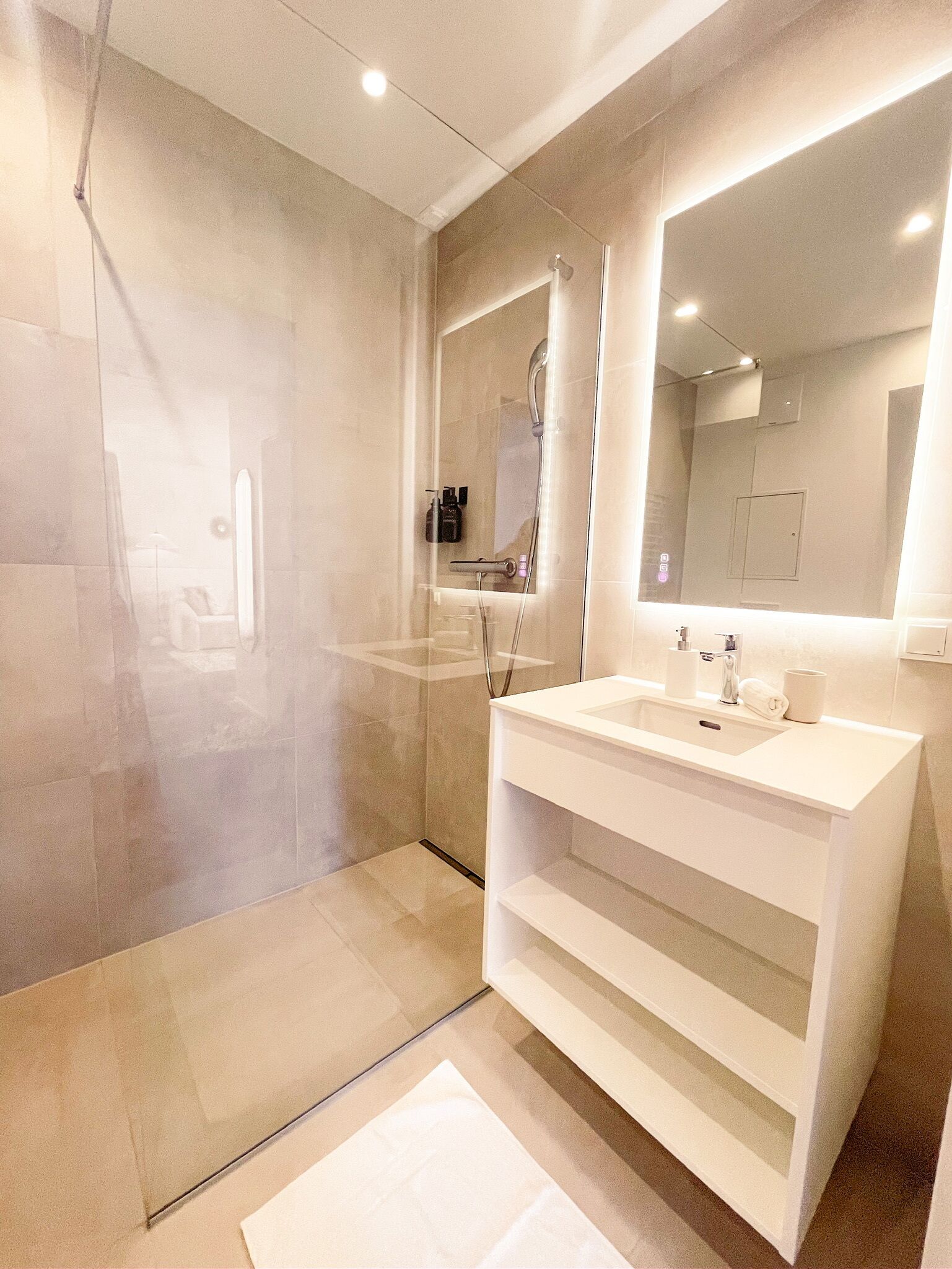 Vienna Heights Premium Apartments