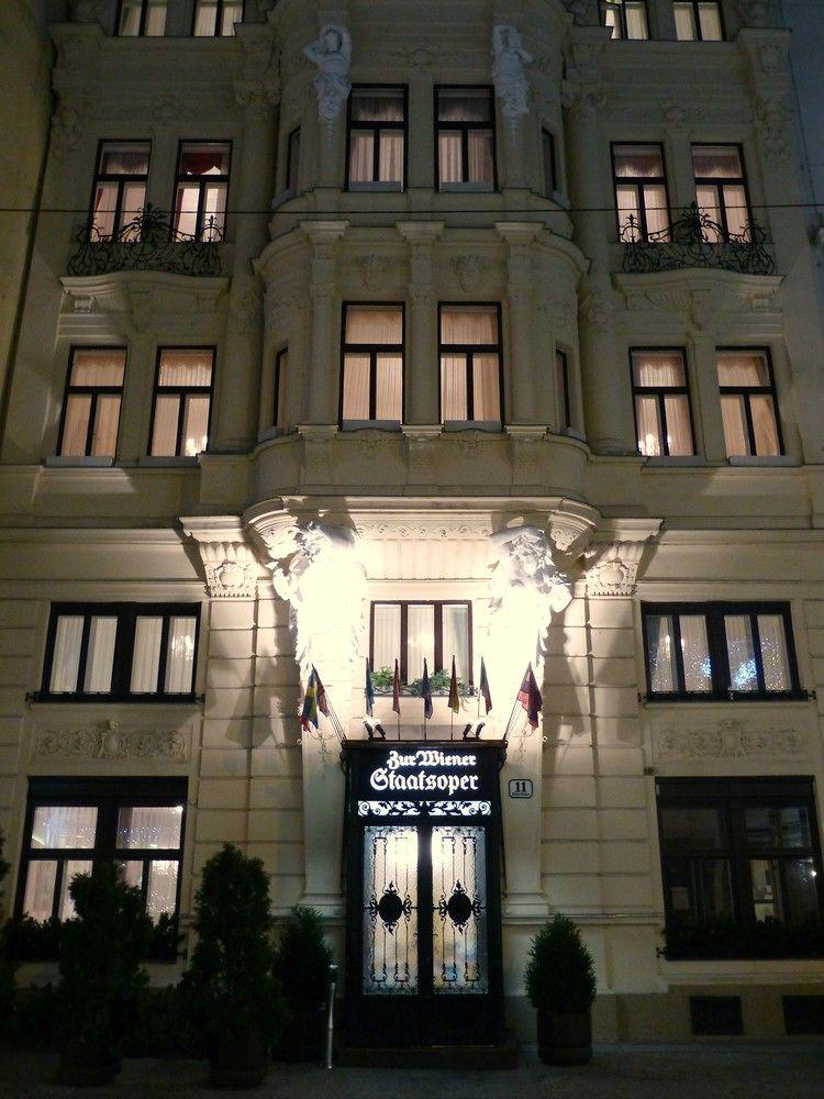 Zur Wiener Staatsoper