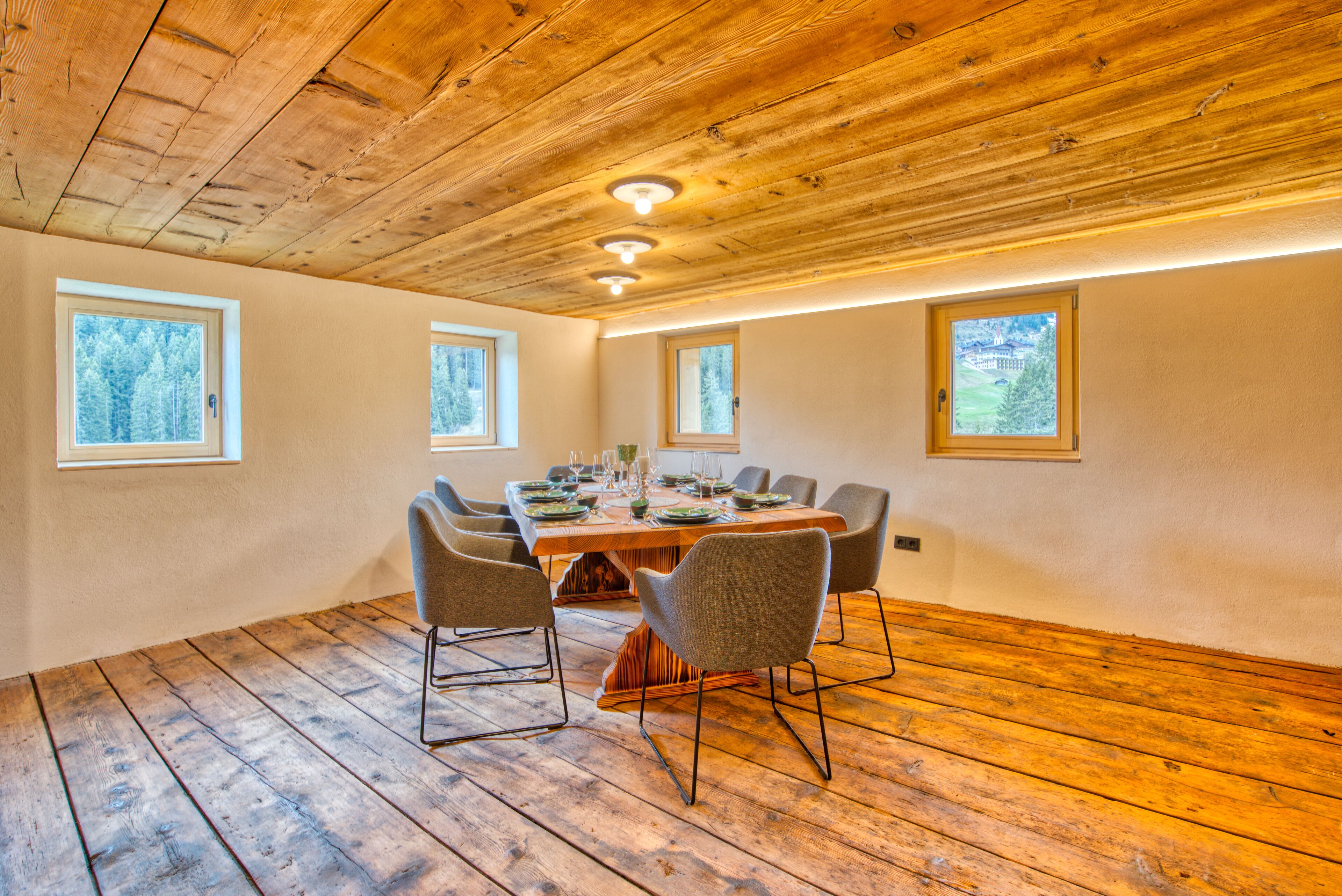 Jup - A Luxury Boutique Chalet