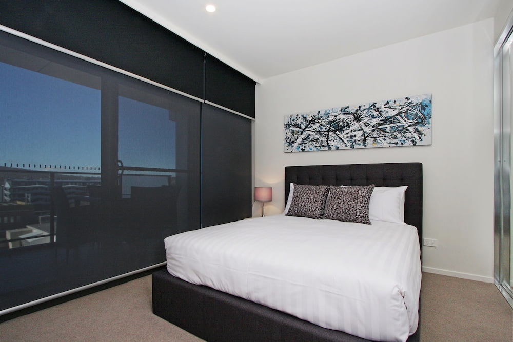IQ Smart Apartments