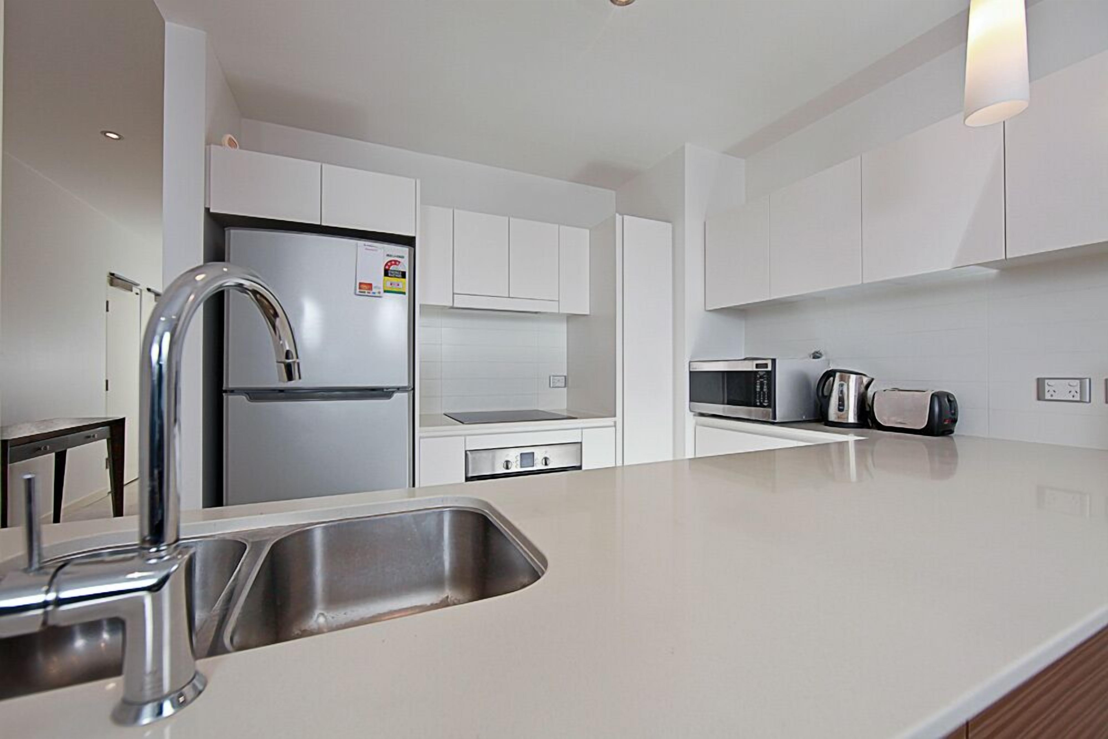 Accommodate Canberra-Trieste