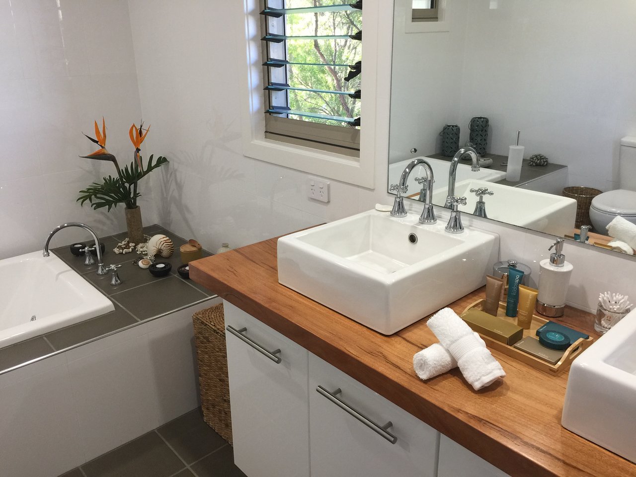 Lilies Cottages