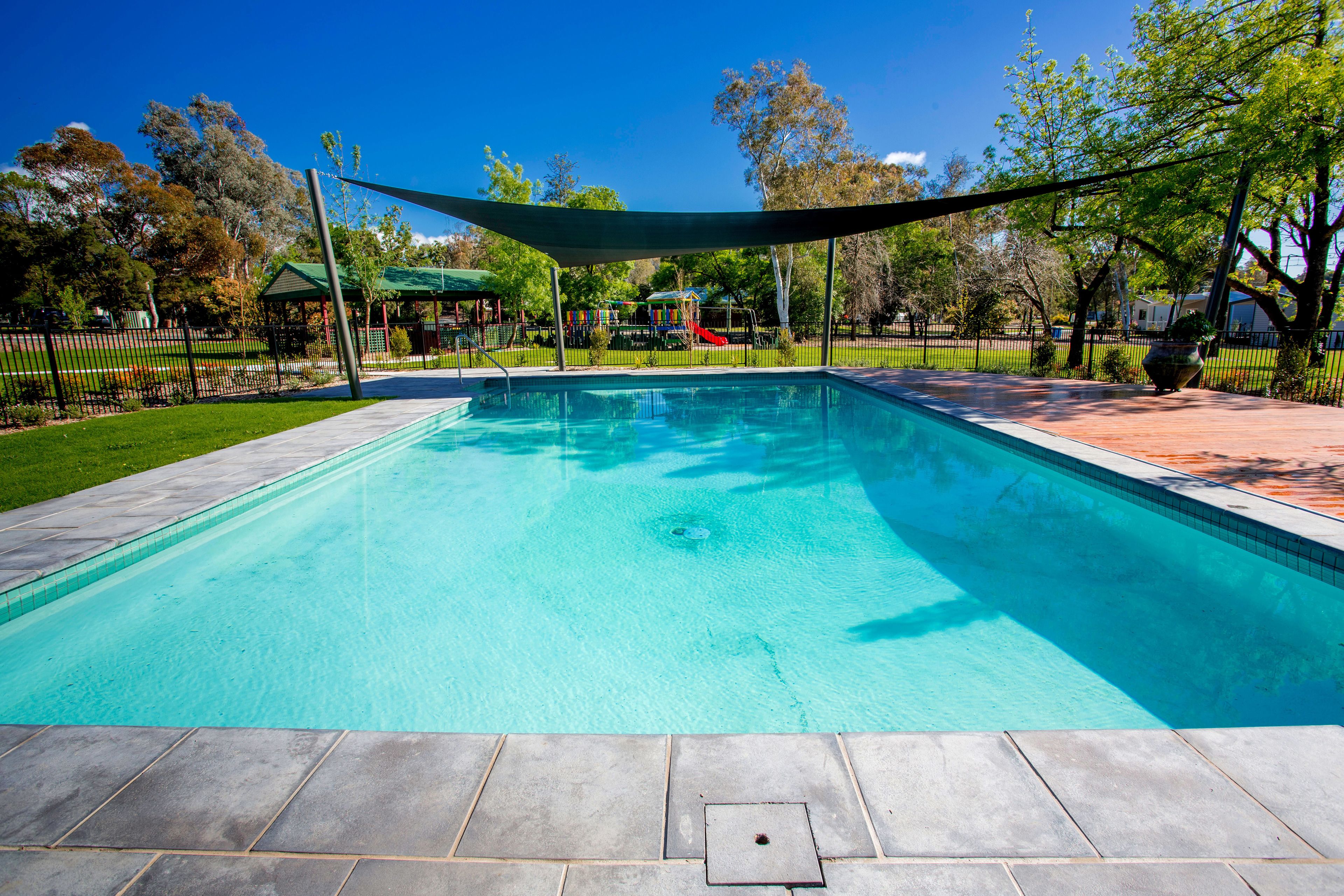 Albury Gardens Tourist Park