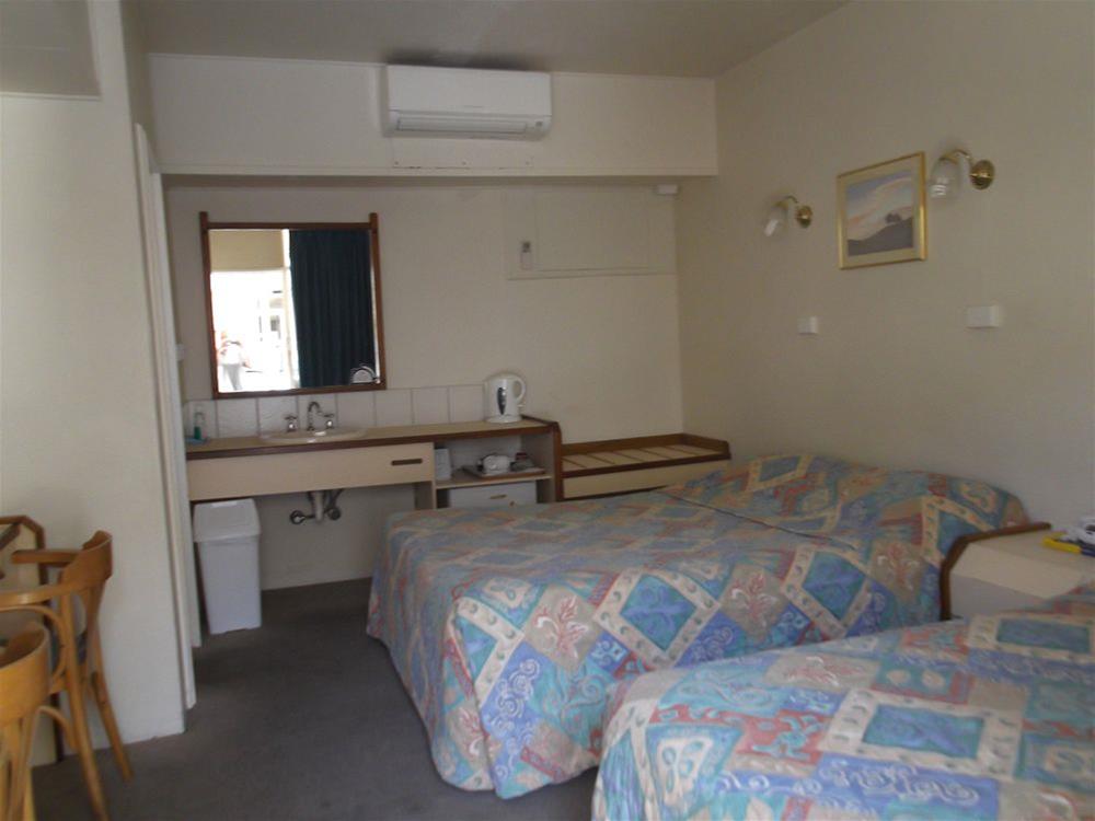 Astor Hotel Motel