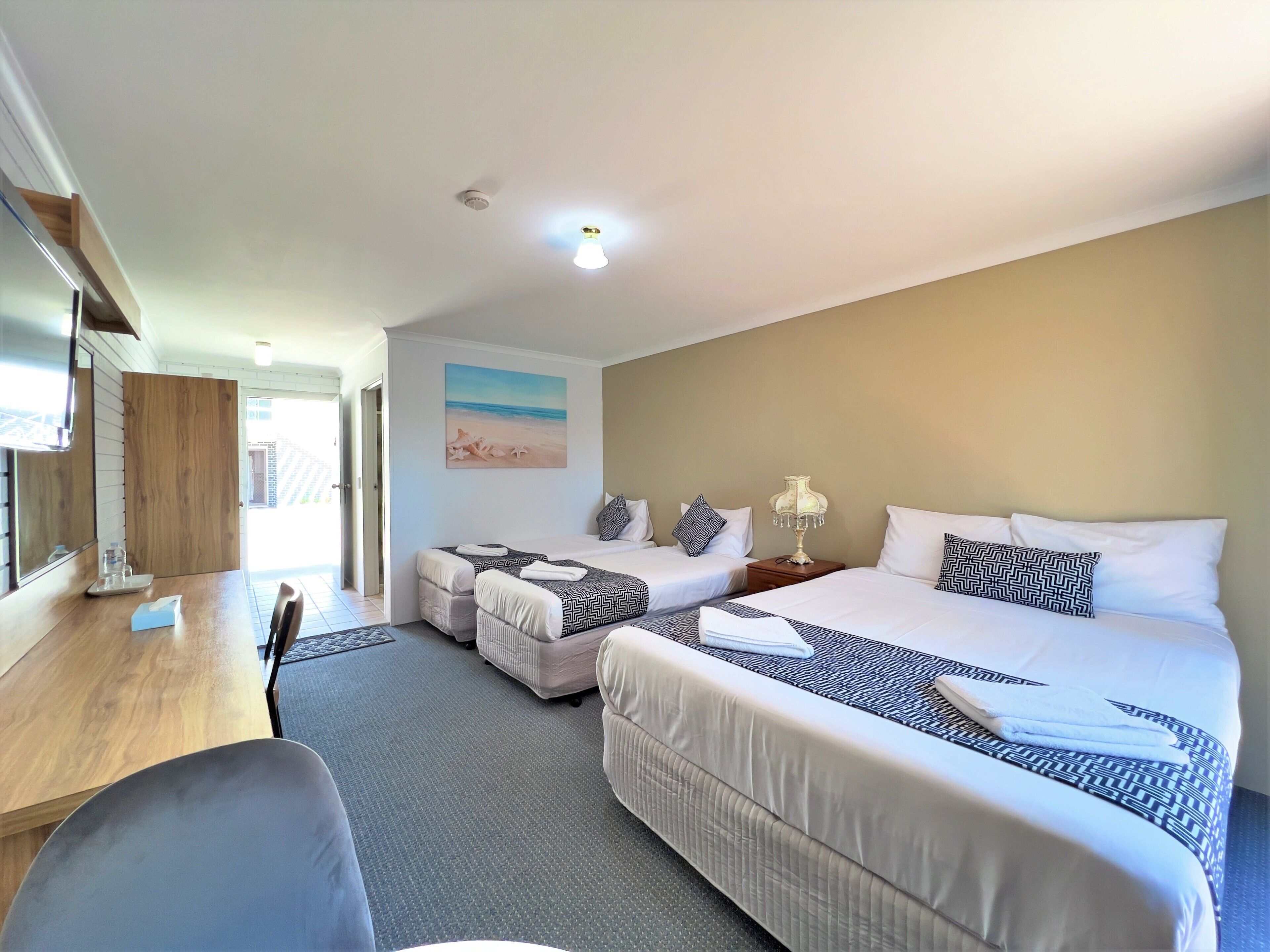 Garden Court Motel