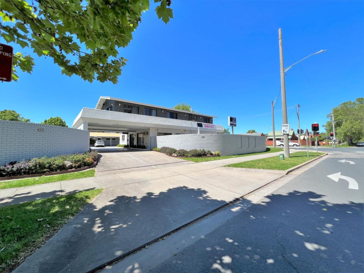 Garden Court Motel