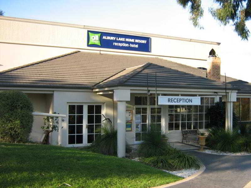 Lake Hume Resort