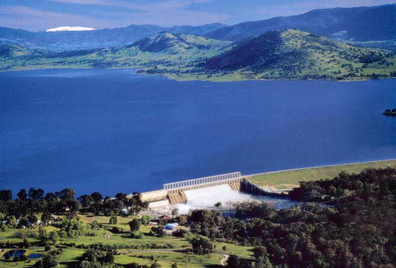 Lake Hume Resort