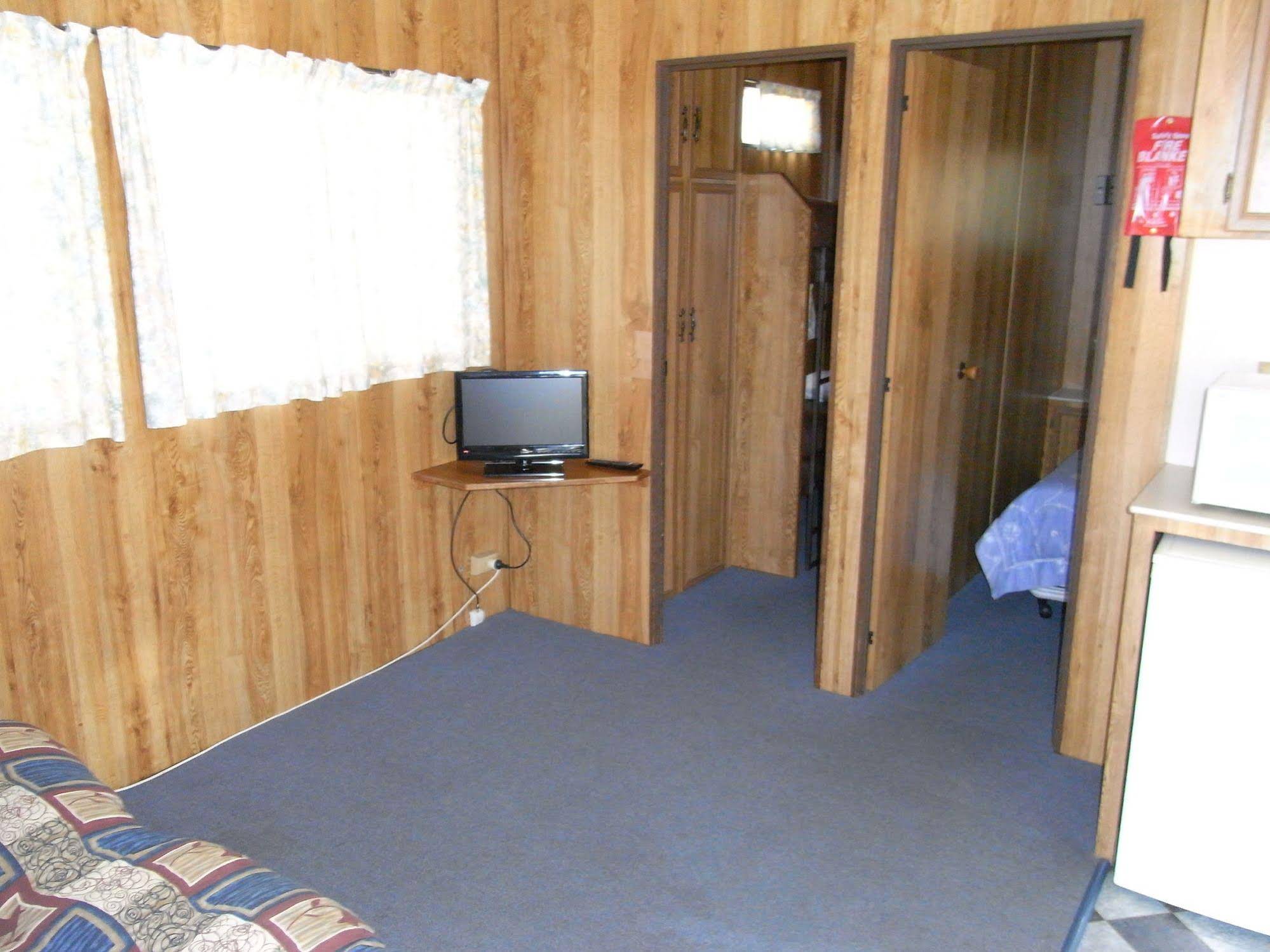 Lake Hume, New South Wales Holiday & Caravan Park