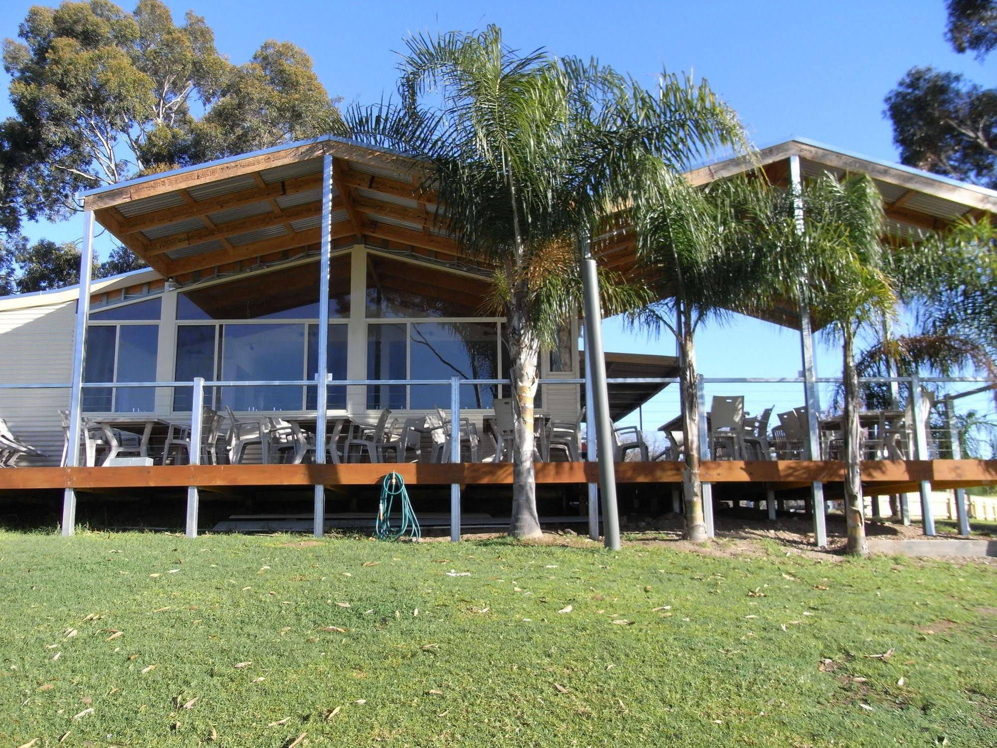 Lake Hume, New South Wales Holiday & Caravan Park