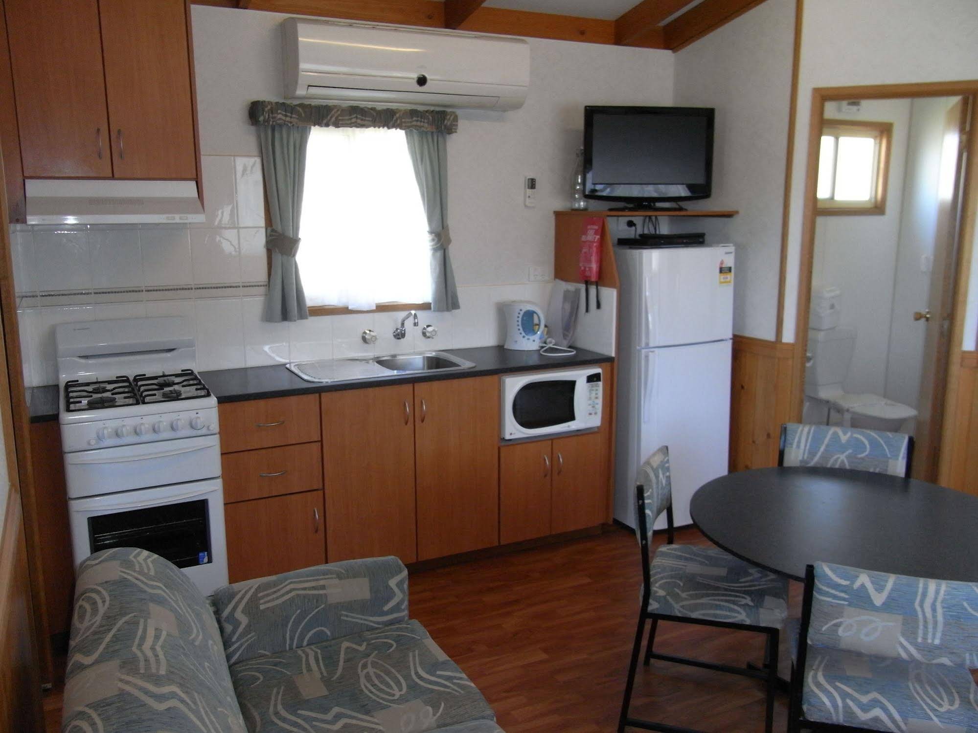 Lake Hume, New South Wales Holiday & Caravan Park