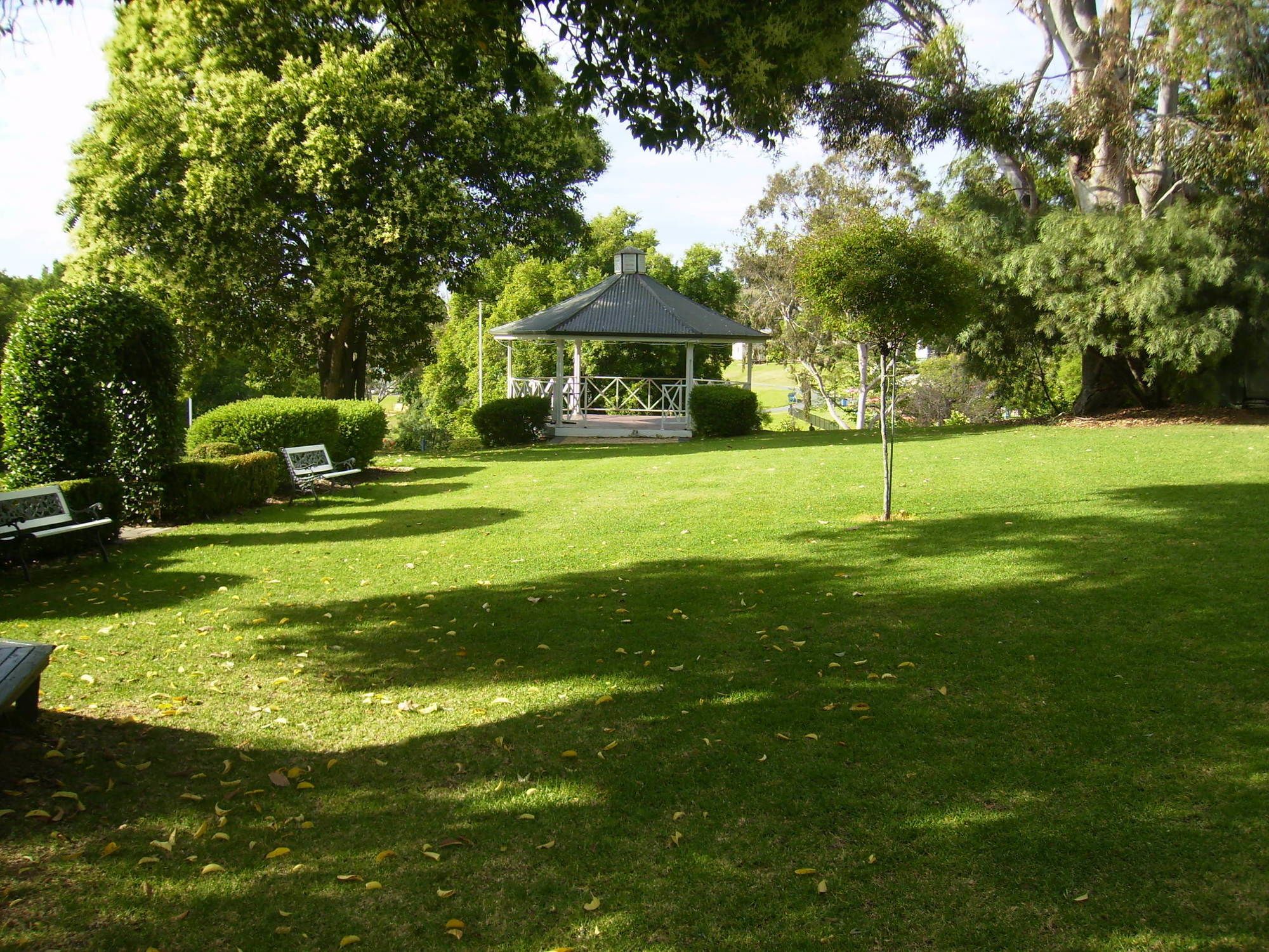 Lakeview Villa’s