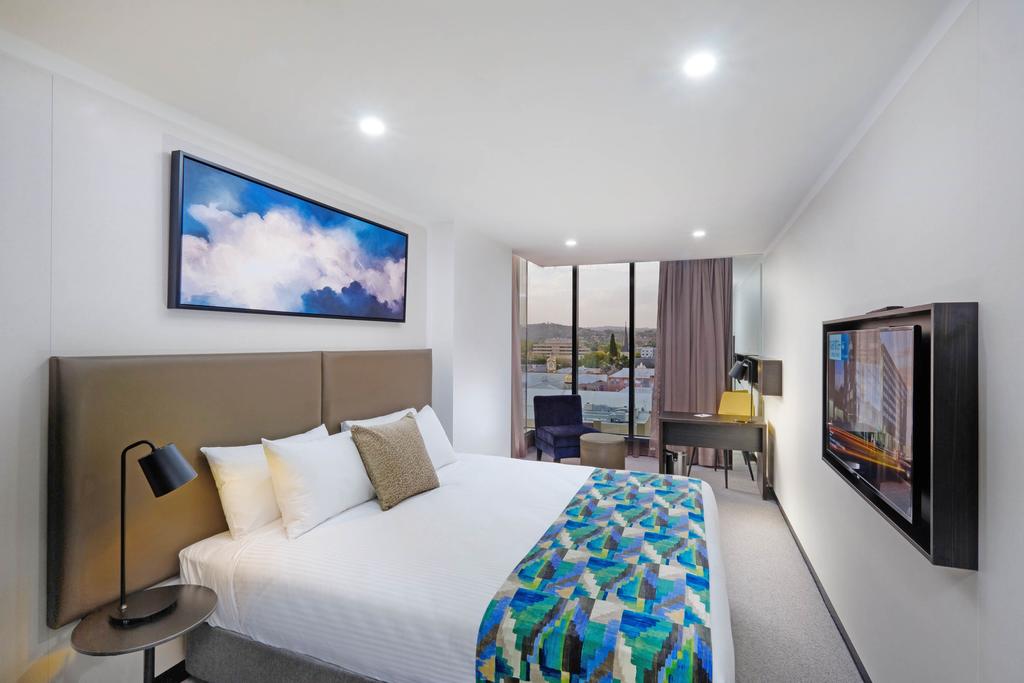 Mantra Albury Hotel