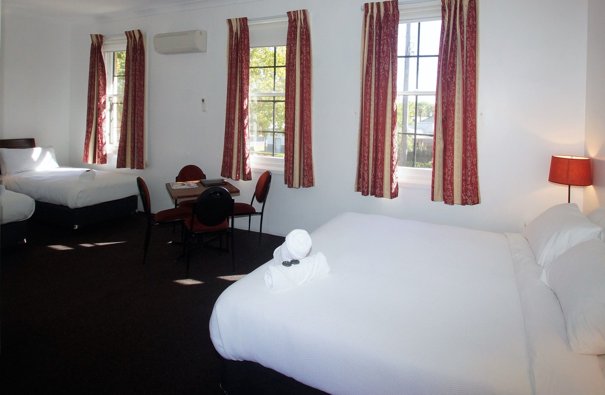 Seaton Arms Motor Inn