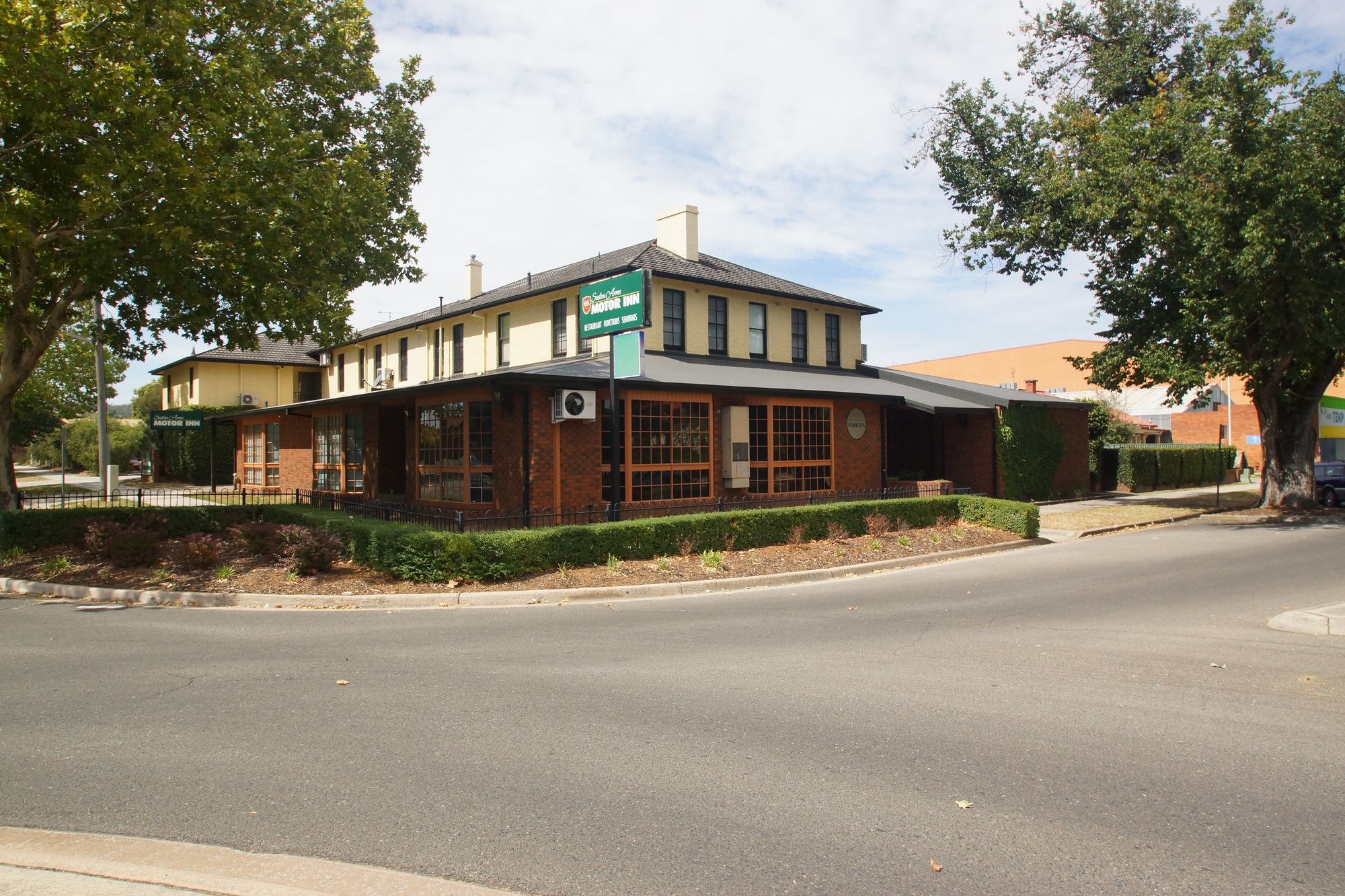 Seaton Arms Motor Inn
