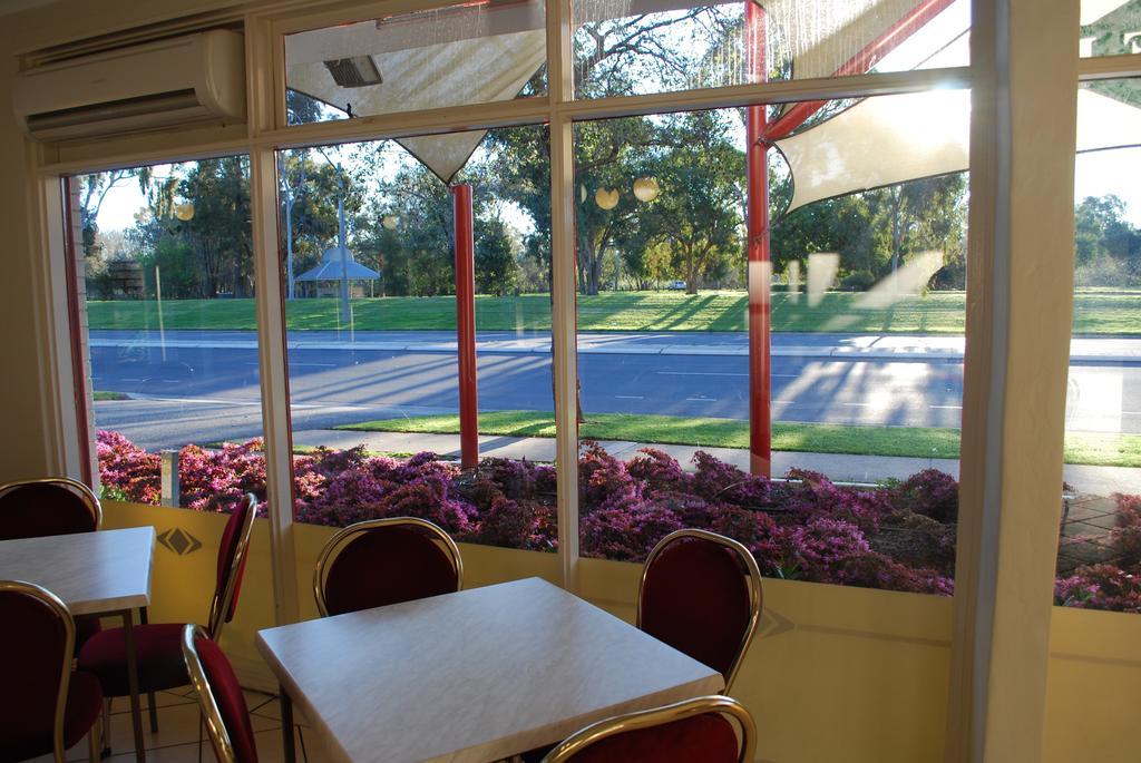 The Hume Inn Motel