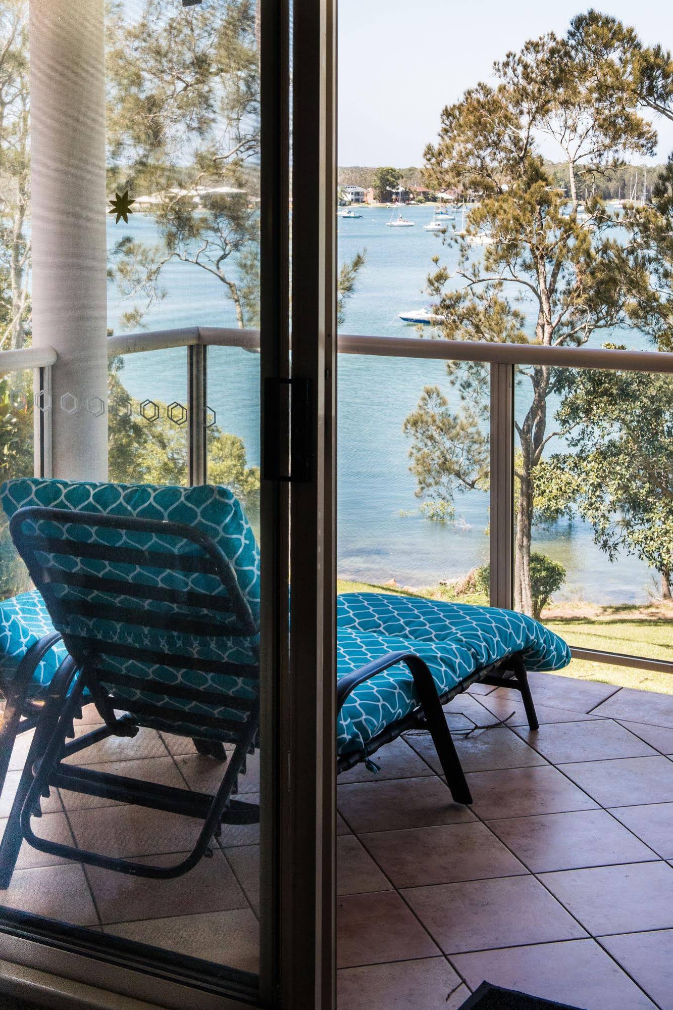 Anne's Waterfront Haven Bed & Breakfast