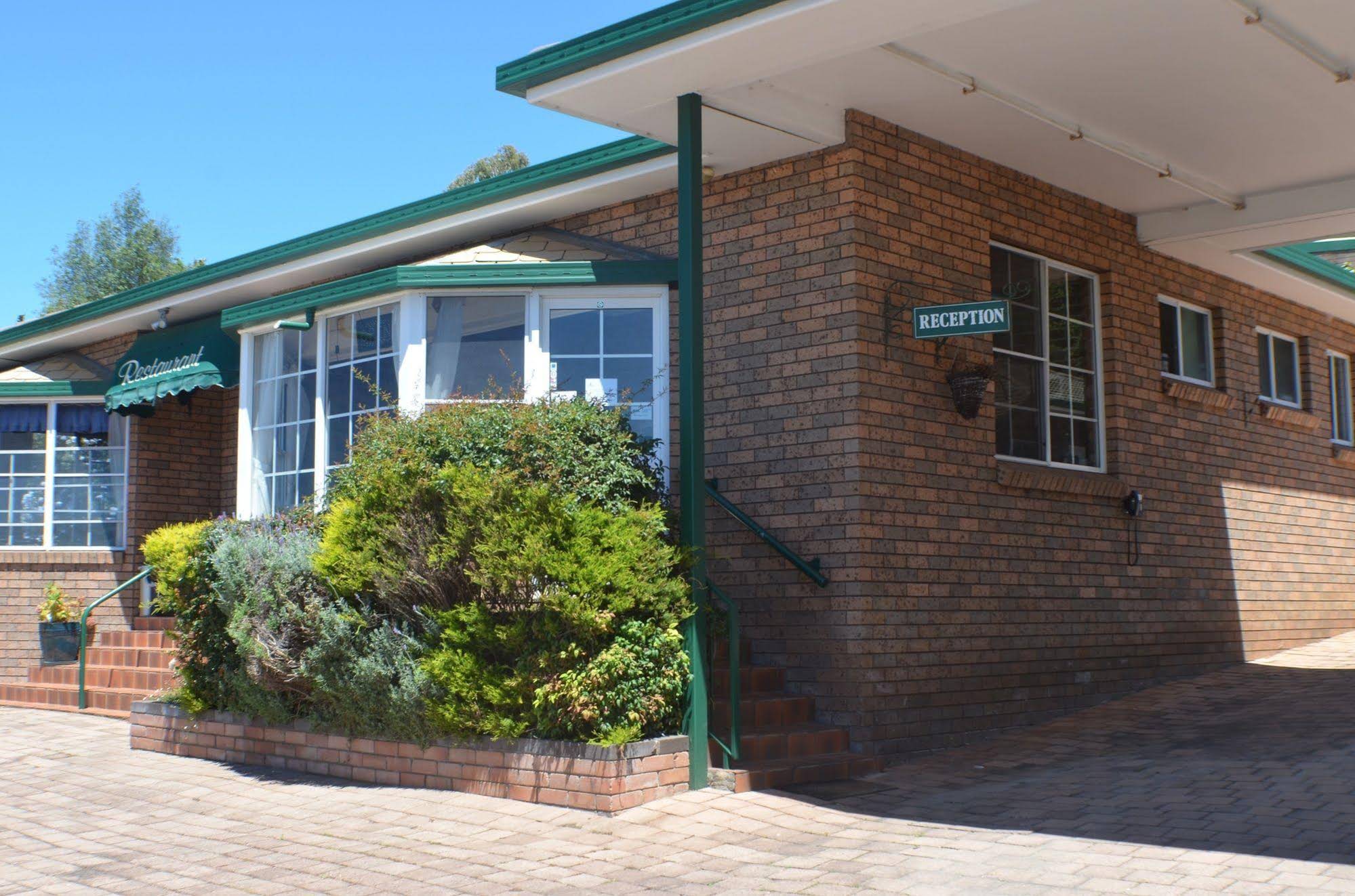 Deer Park Motor Inn & Restaurant Armidale