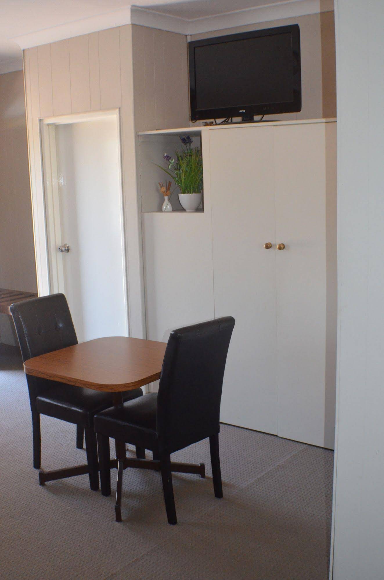 Deer Park Motor Inn & Restaurant Armidale