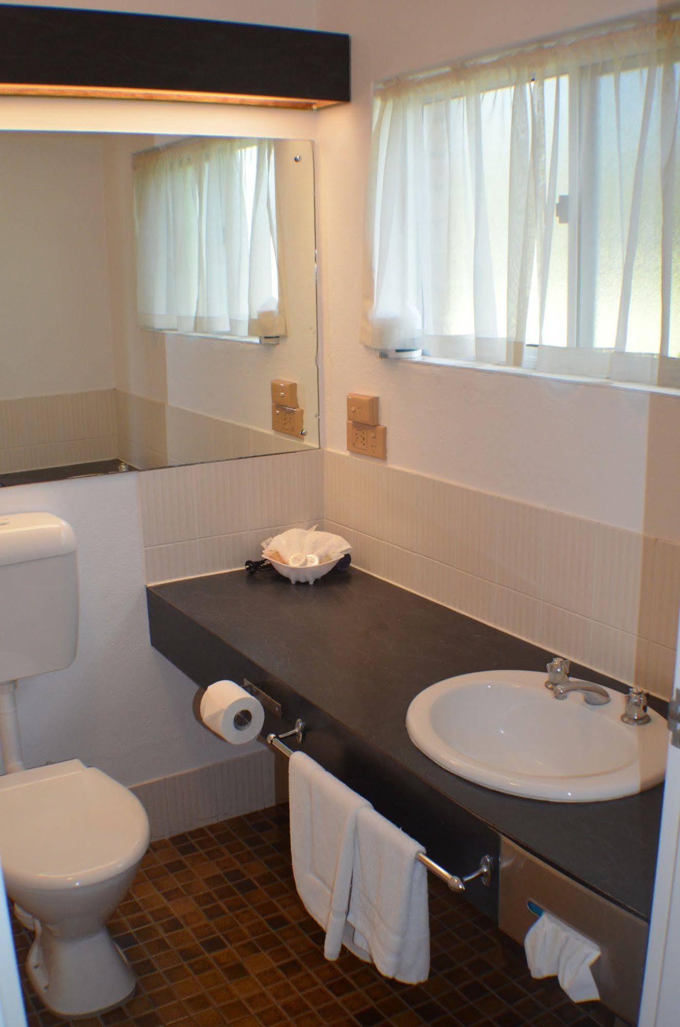 Deer Park Motor Inn & Restaurant Armidale
