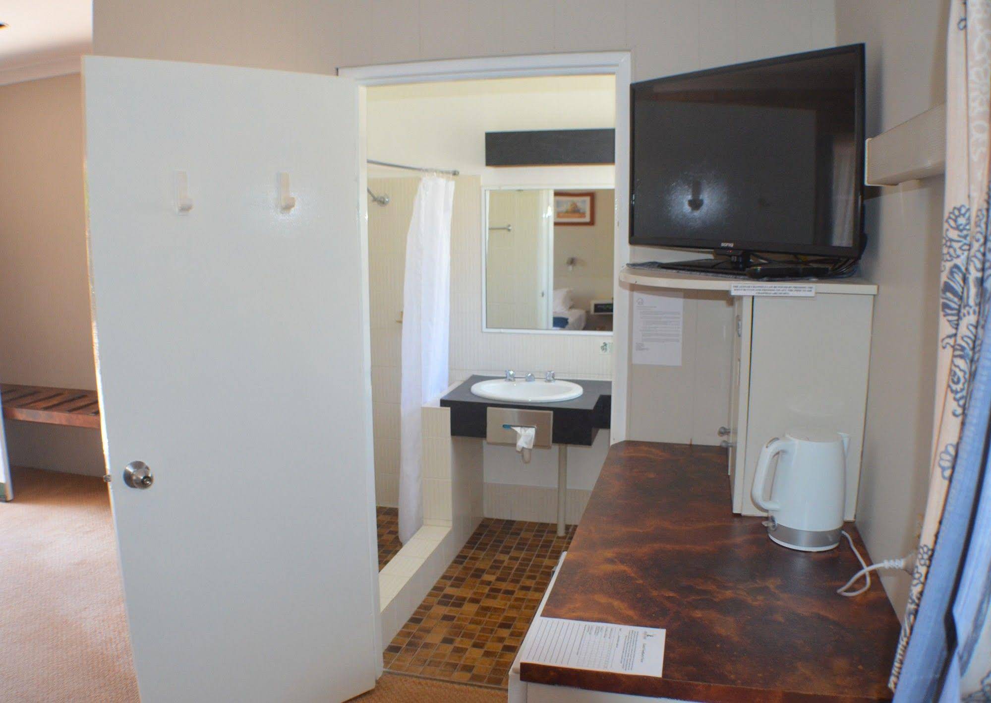 Deer Park Motor Inn & Restaurant Armidale