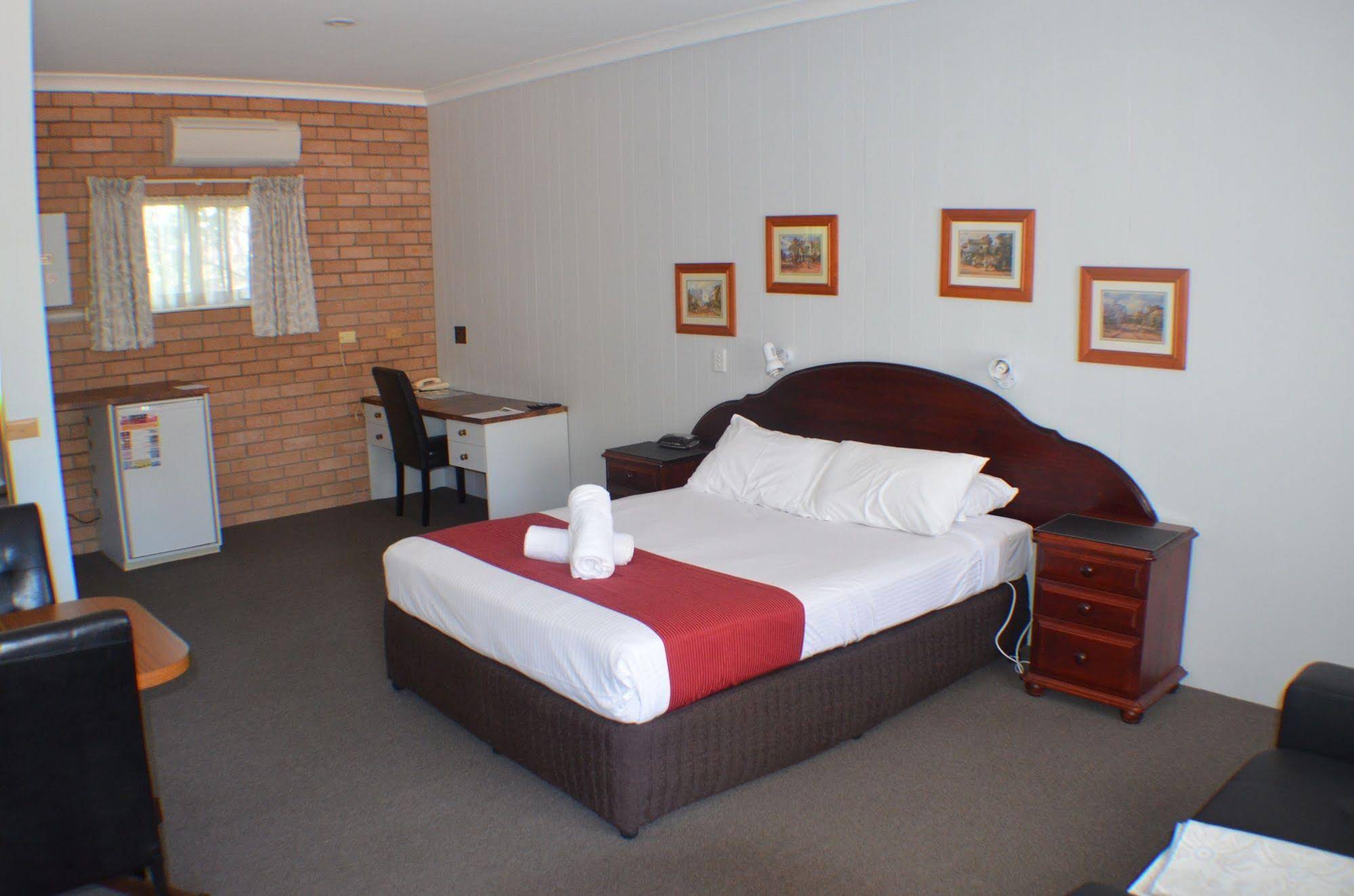 Deer Park Motor Inn & Restaurant Armidale