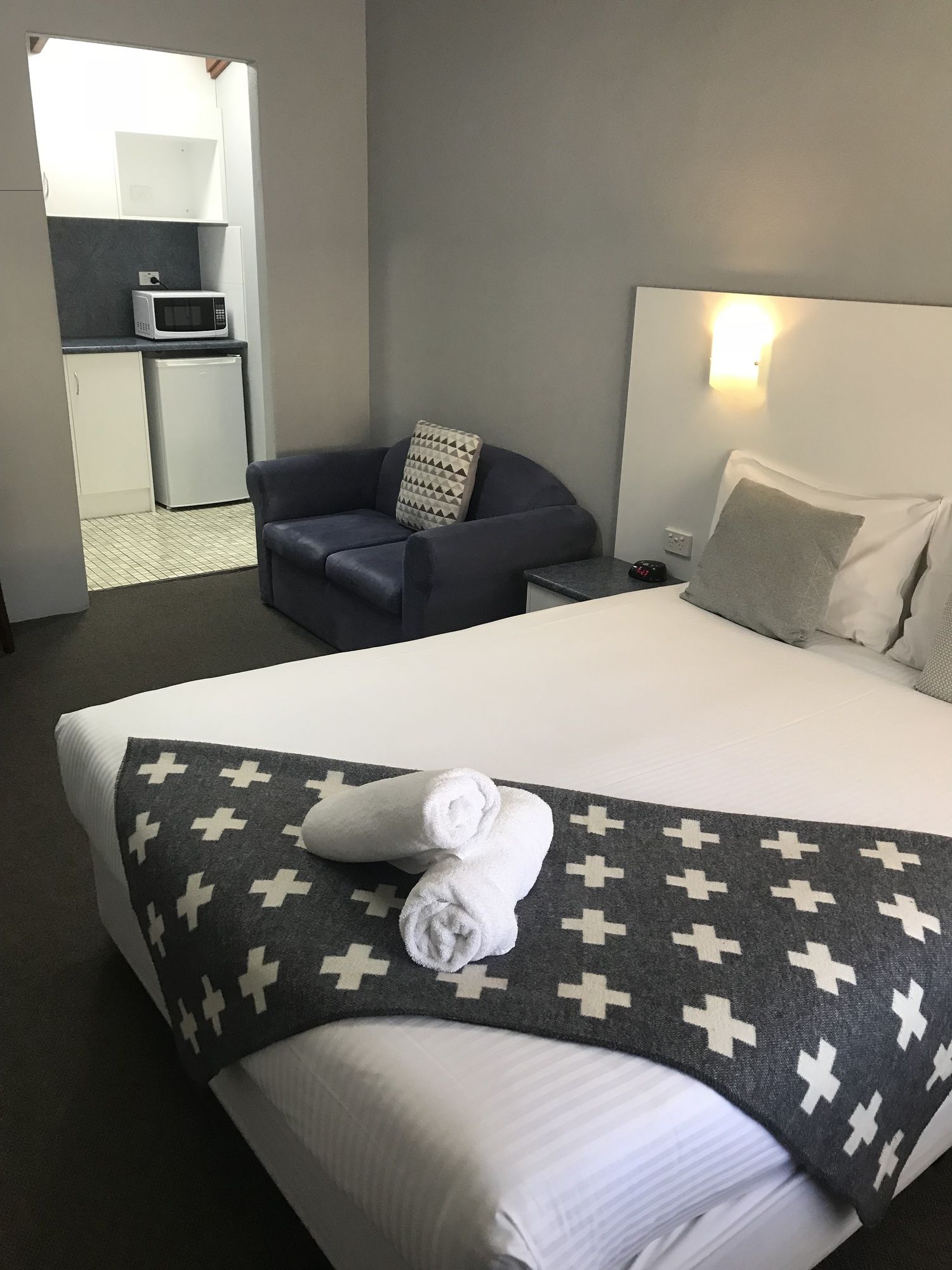 Hideaway Motor Inn