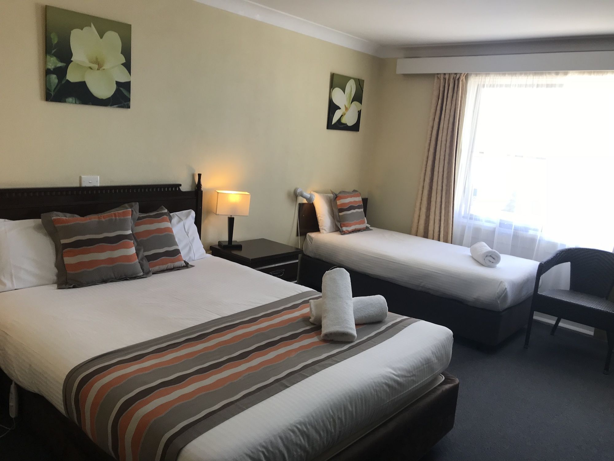 Hideaway Motor Inn