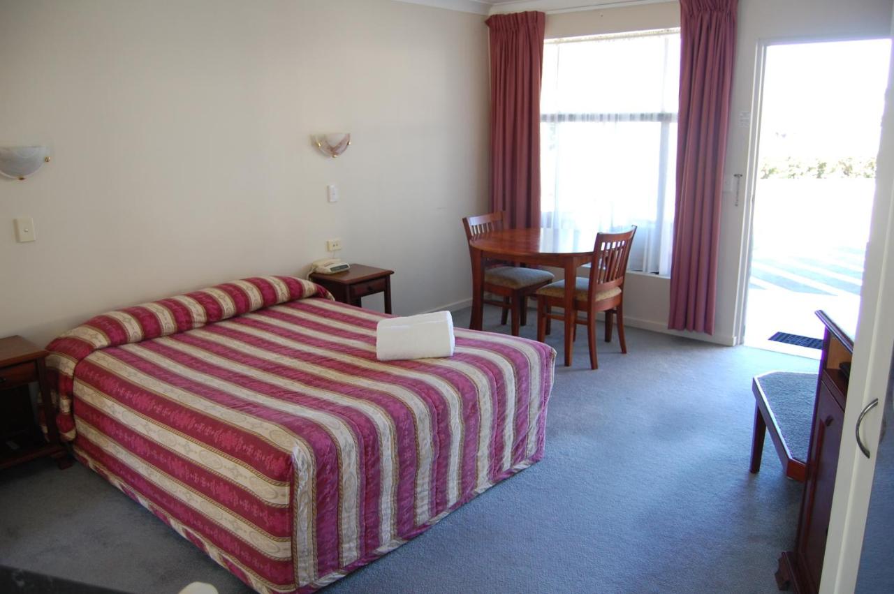 Elite Motor Inn