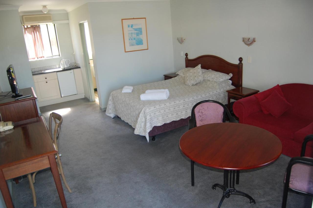 Elite Motor Inn