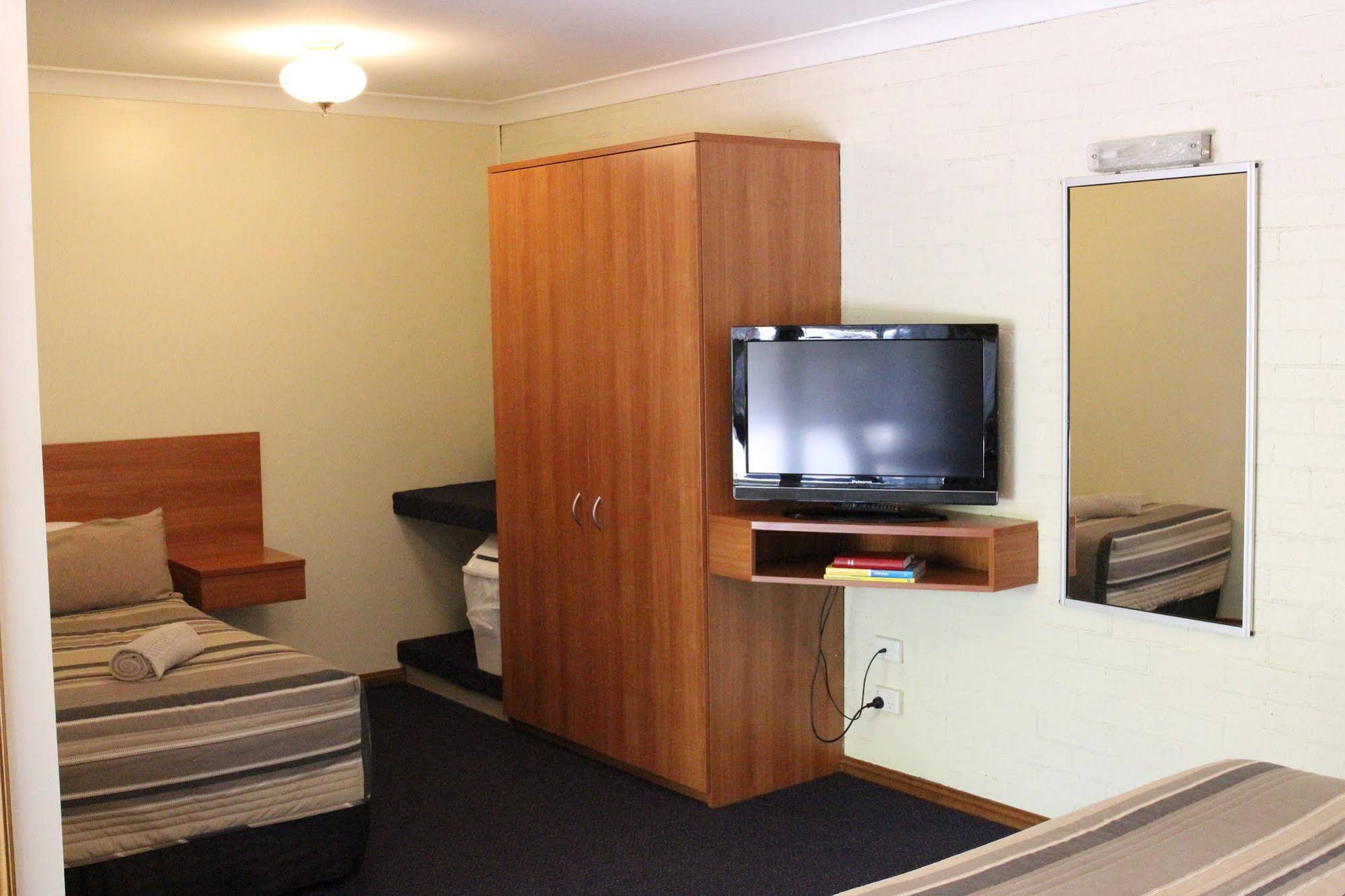 Westwood Motor Inn