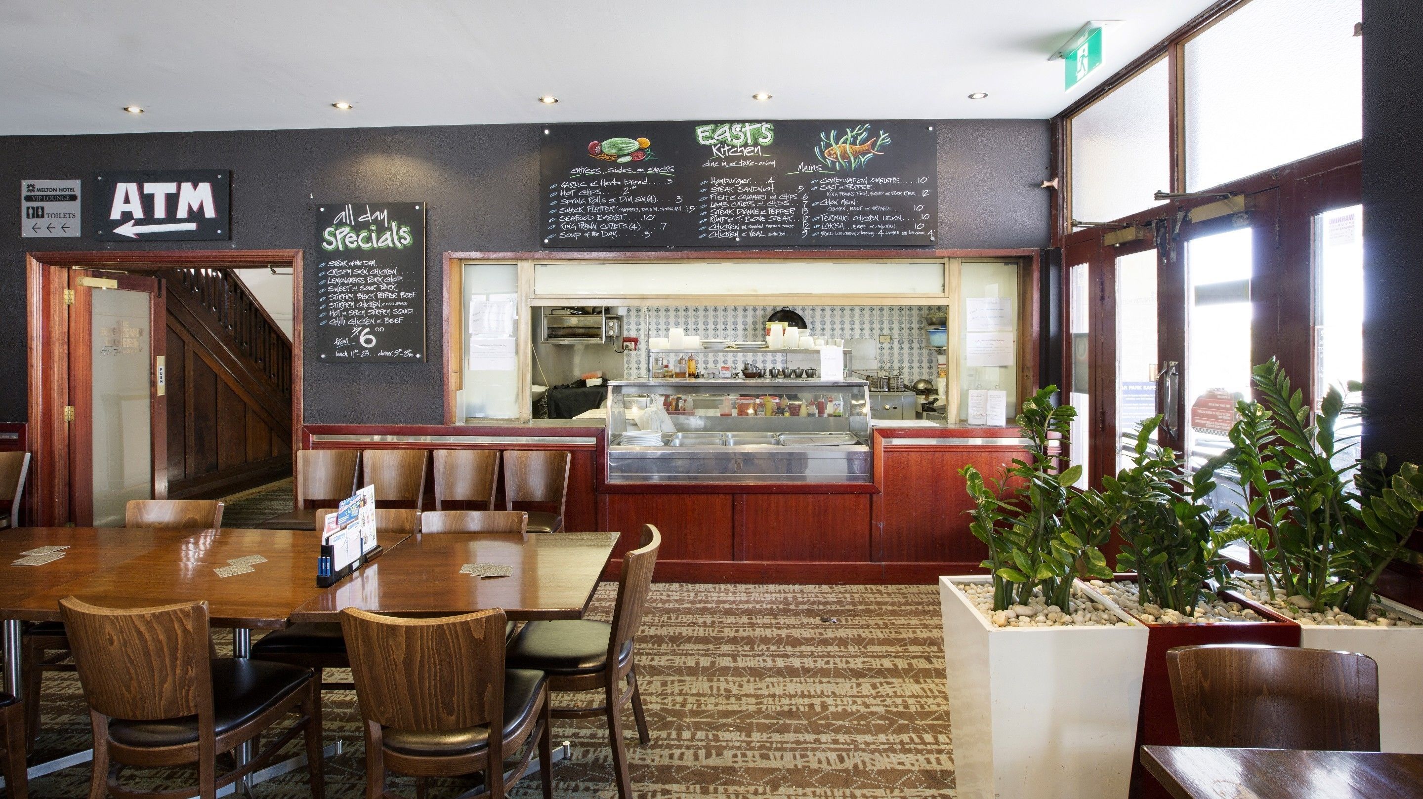 Melton Hotel