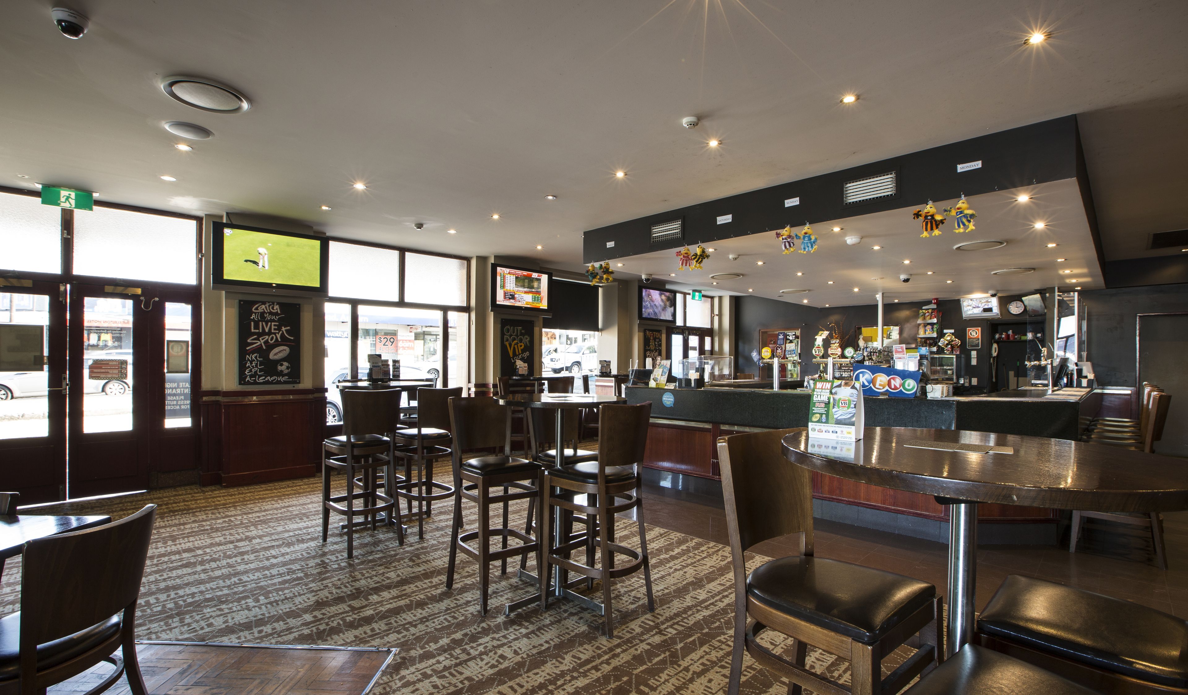 Melton Hotel