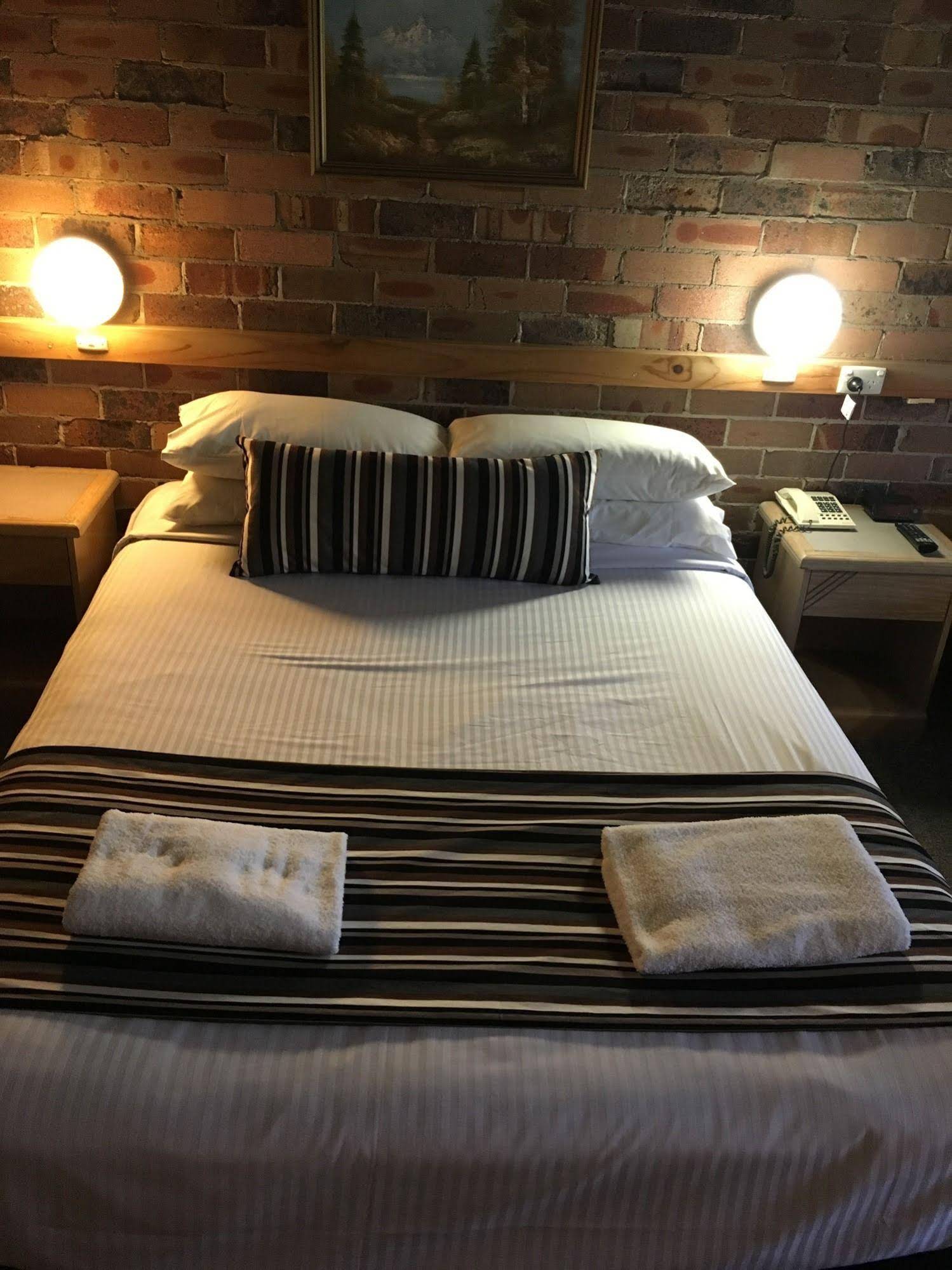 Avoca Beach Hotel