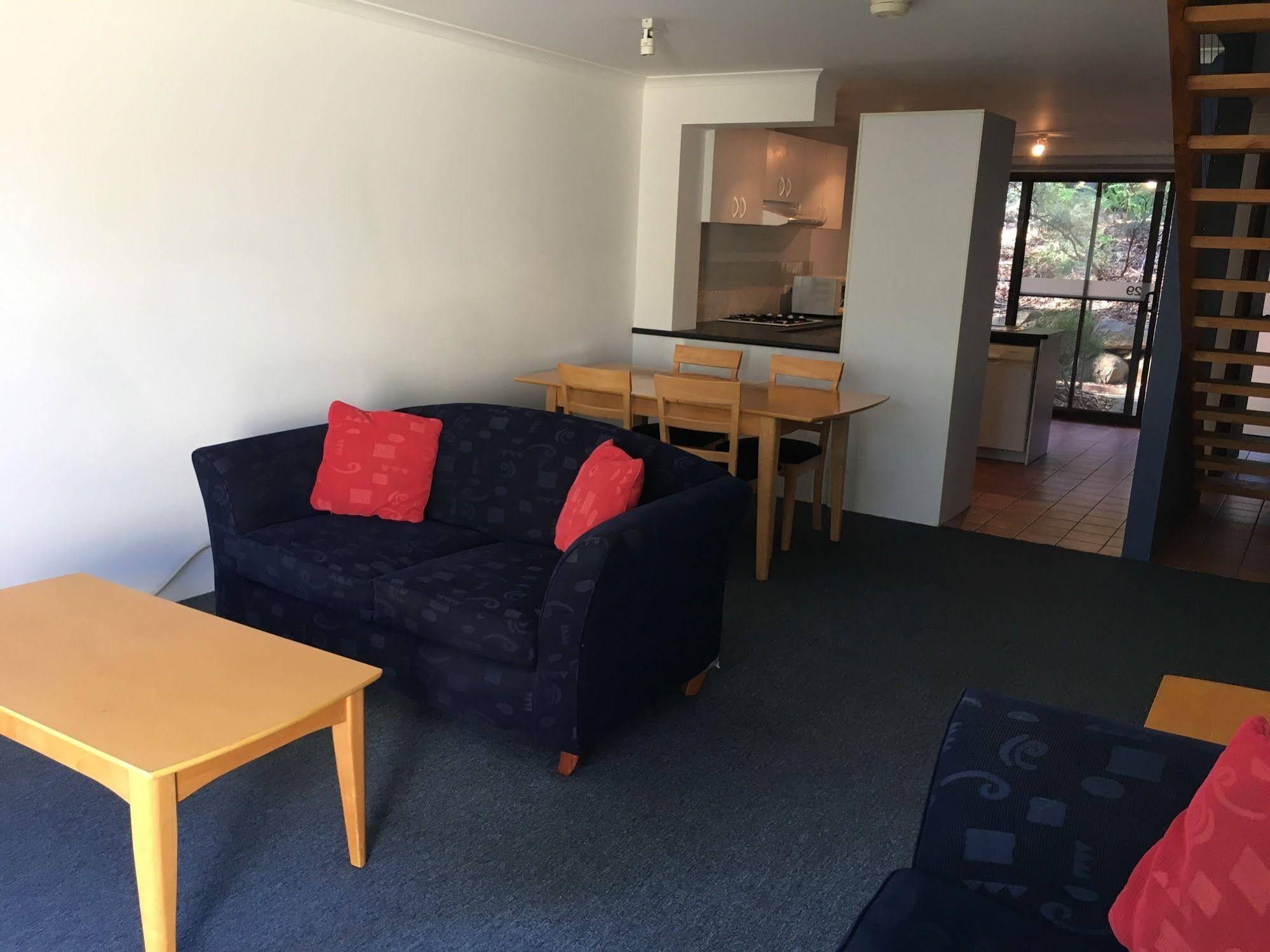 Avoca Beach Hotel