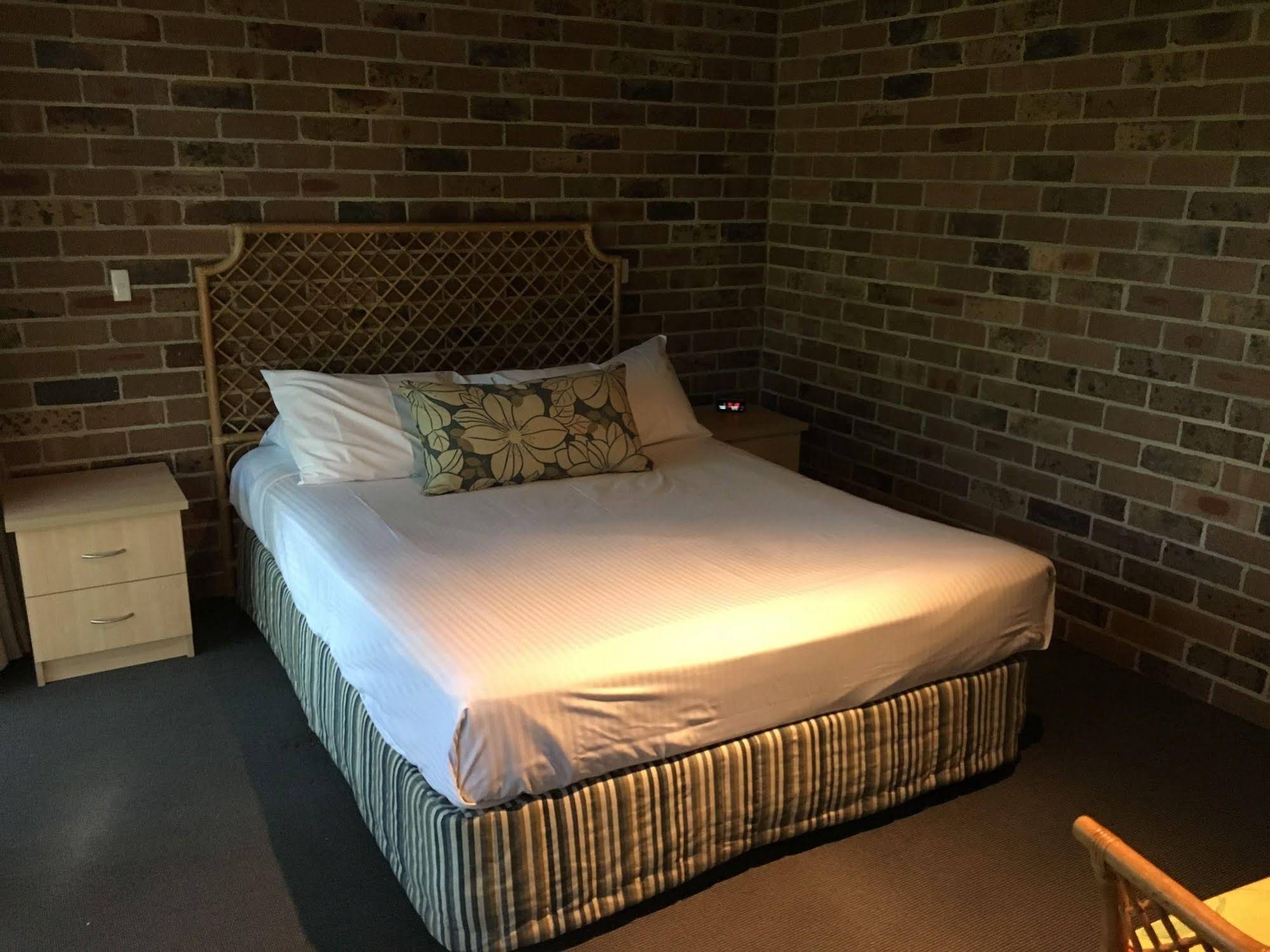 Avoca Beach Hotel