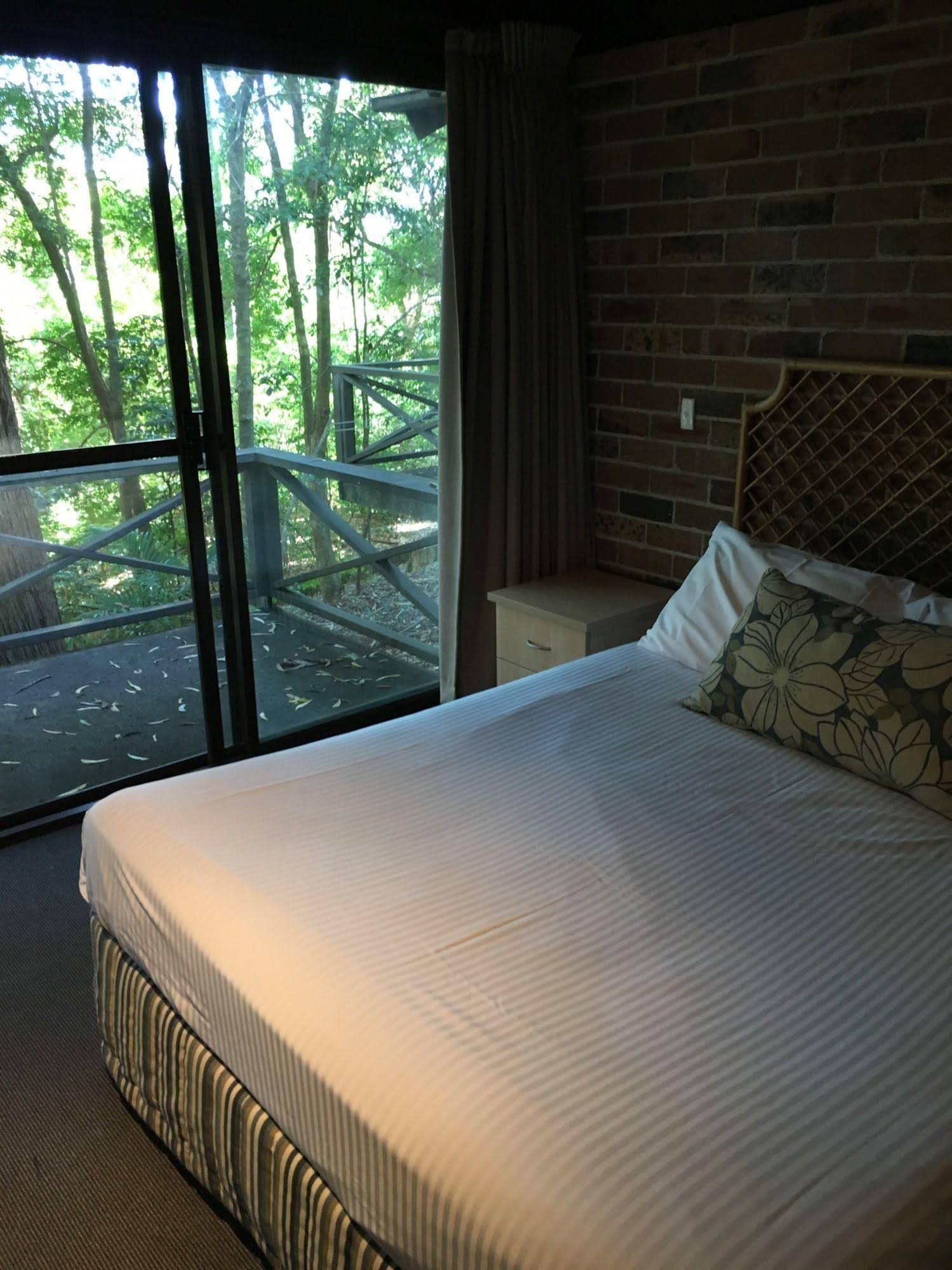 Avoca Beach Hotel