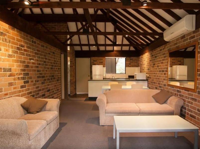 Avoca Beach Hotel