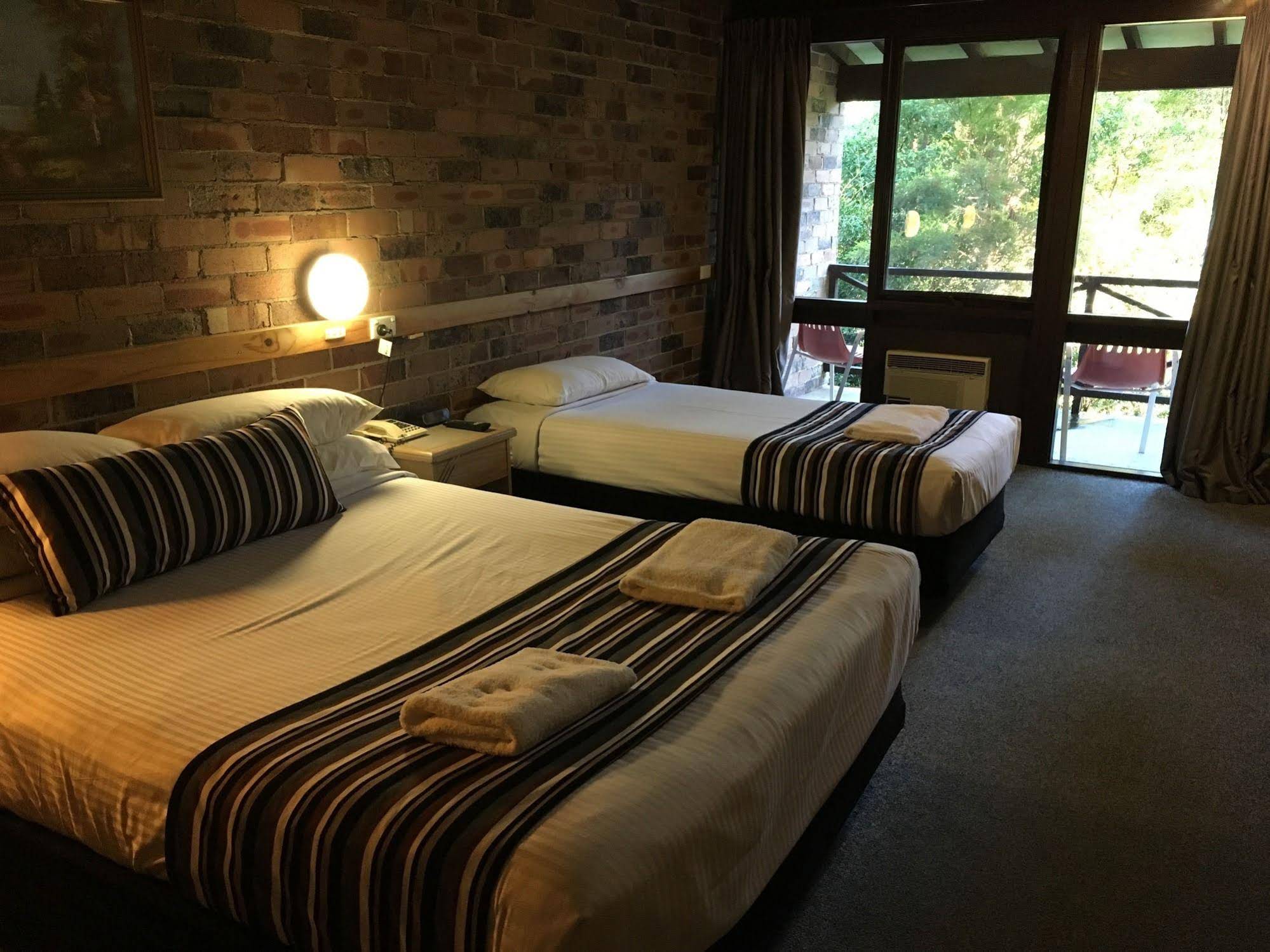 Avoca Beach Hotel