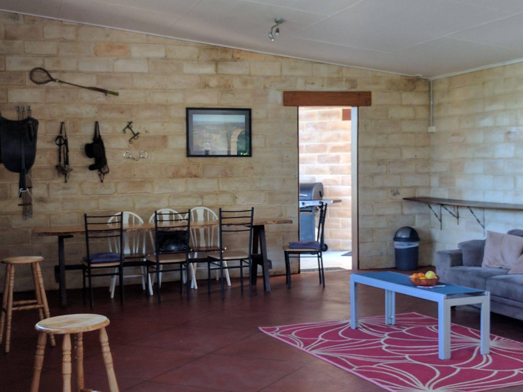 Alstonville Country Cottages