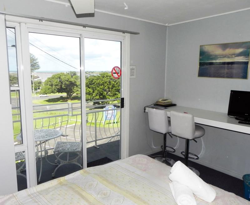 Leisure Lee Holiday Apartments