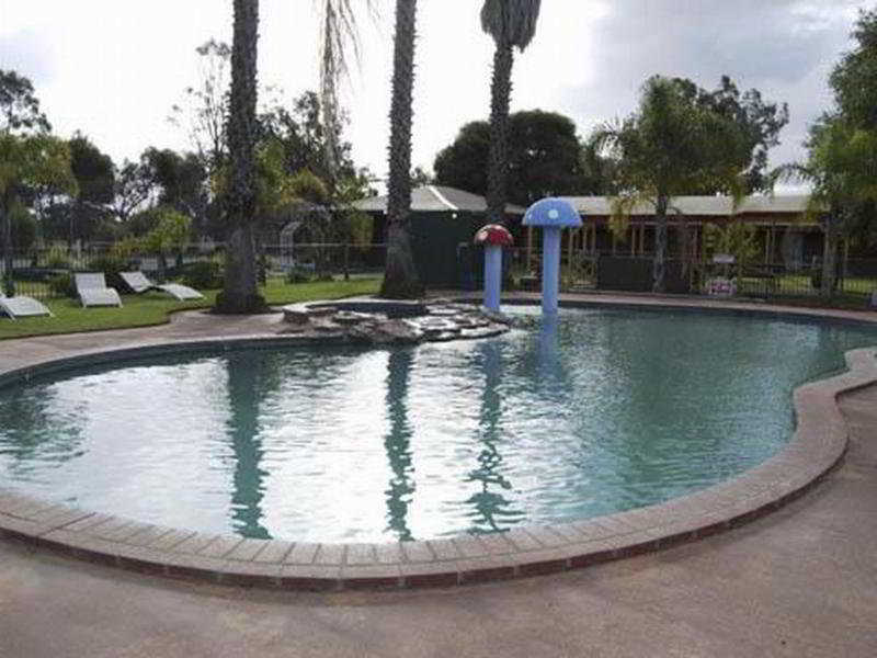 Barooga Country Inn Motel