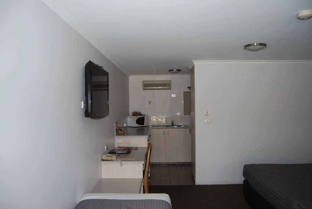 Sportsmans Motor Inn