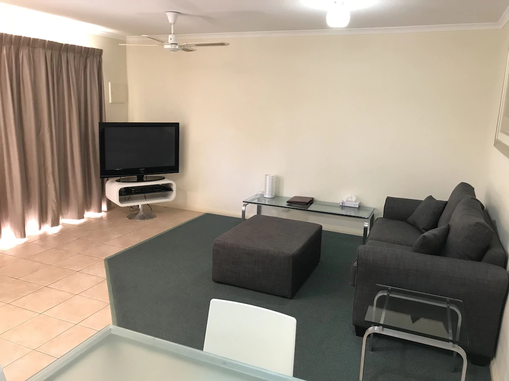 Sportsmans Motor Inn