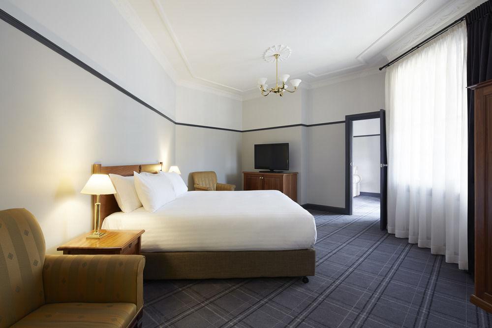 Brassey Hotel