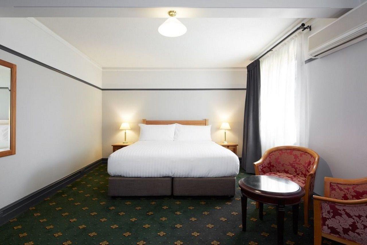 Brassey Hotel