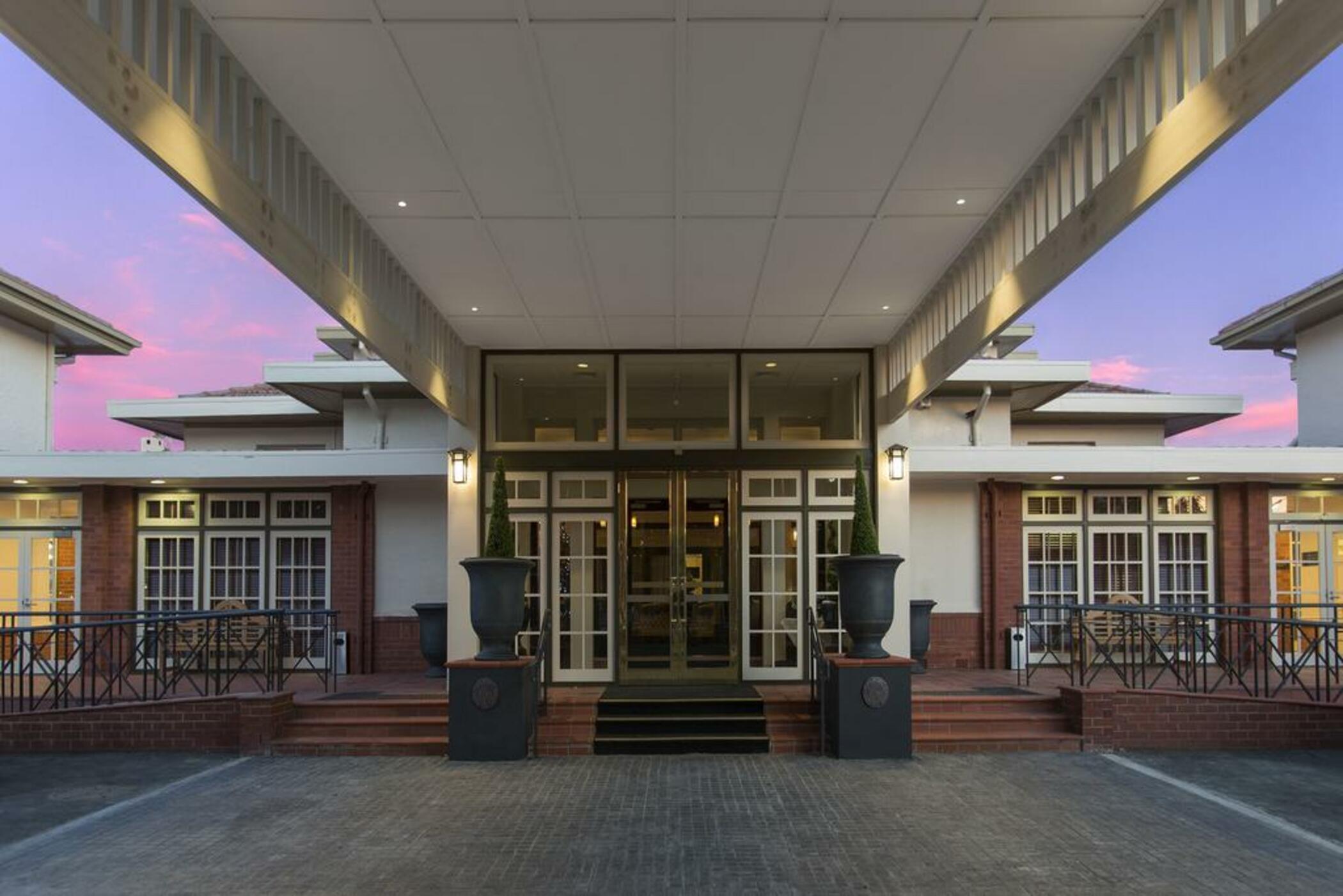 Hotel Kurrajong Canberra