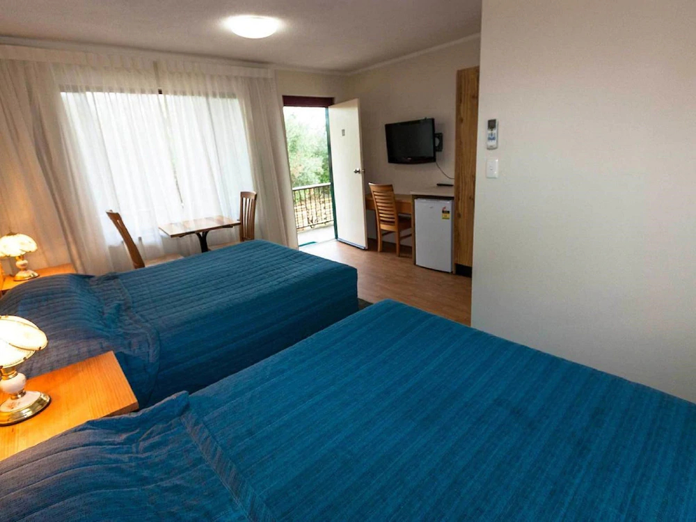 Bay Executive Motel