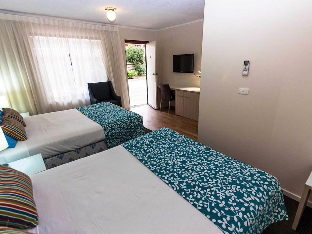 Bay Executive Motel