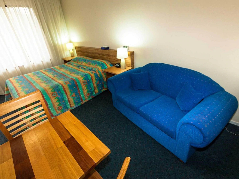 Bay Executive Motel